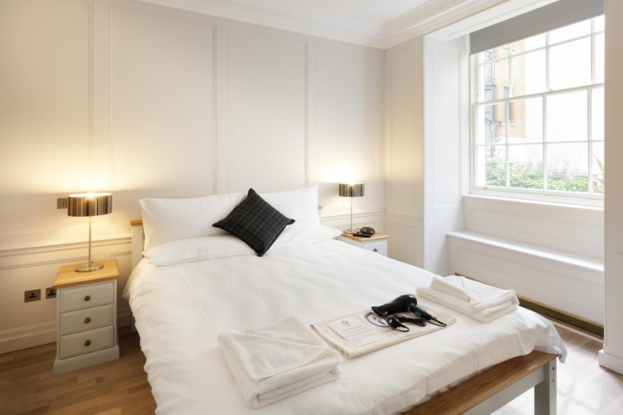 Bank Serviced By Lovelystay London