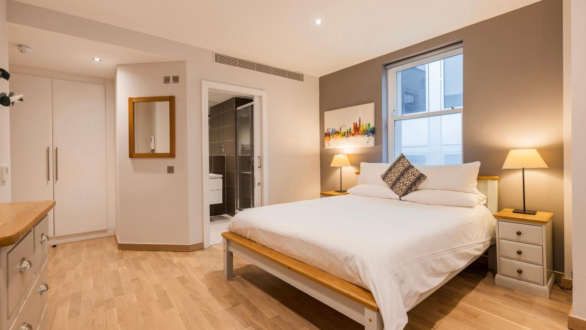 Bank Serviced By Lovelystay Aparthotel *