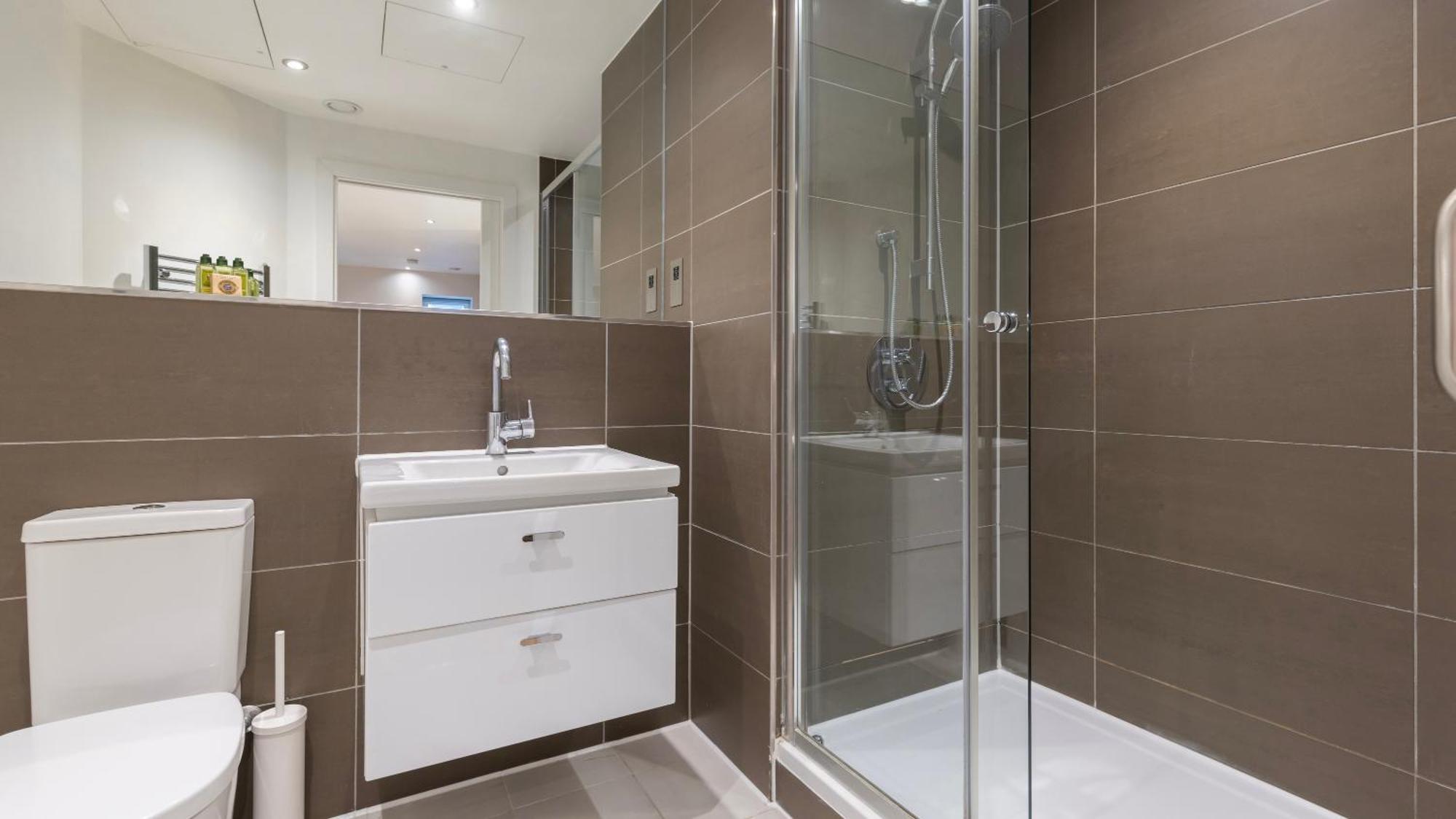 Bank Serviced By Lovelystay * London