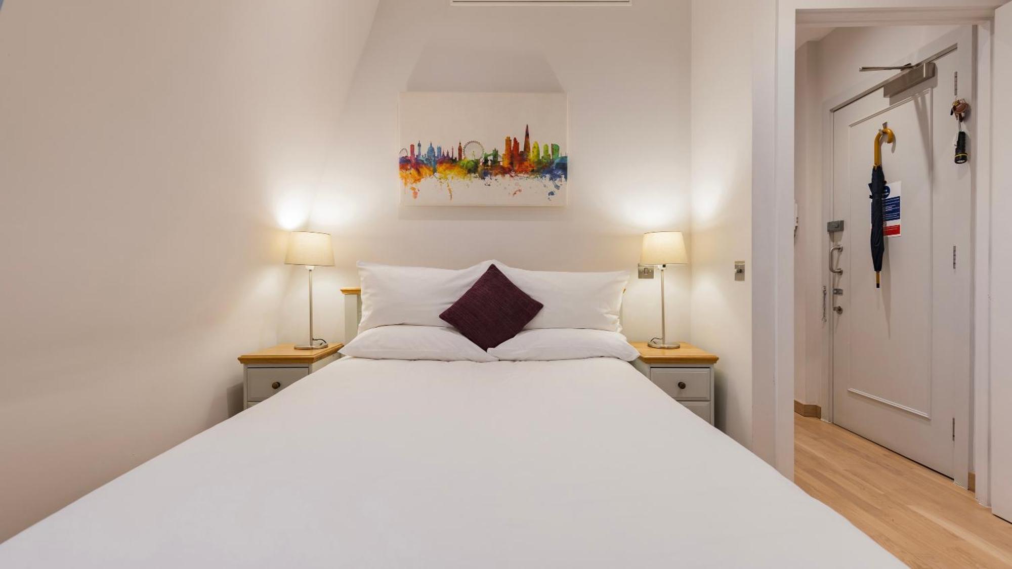 Bank Serviced By Lovelystay Aparthotel *
