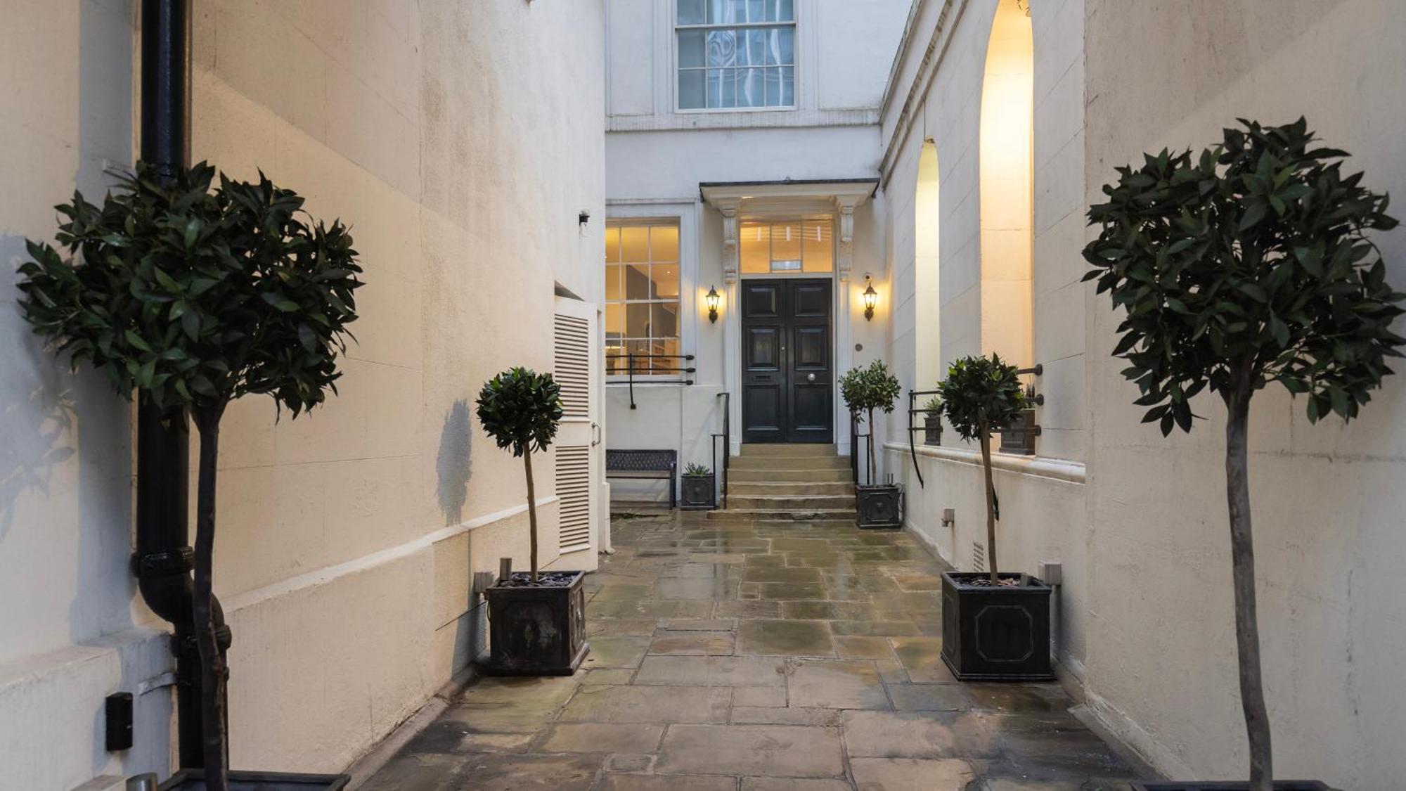 Aparthotel Bank Serviced By Lovelystay London